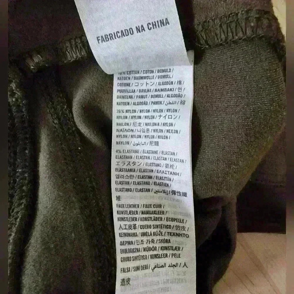 Abercrombie and Fitch hunter green leggings with zipper and faux leather Large - Picture 8 of 8